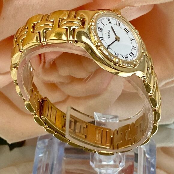 Movado Swiss Made "Olympian" 40 Diamond Bezel Dress Watch Roman Numerals - Picture 6 of 16